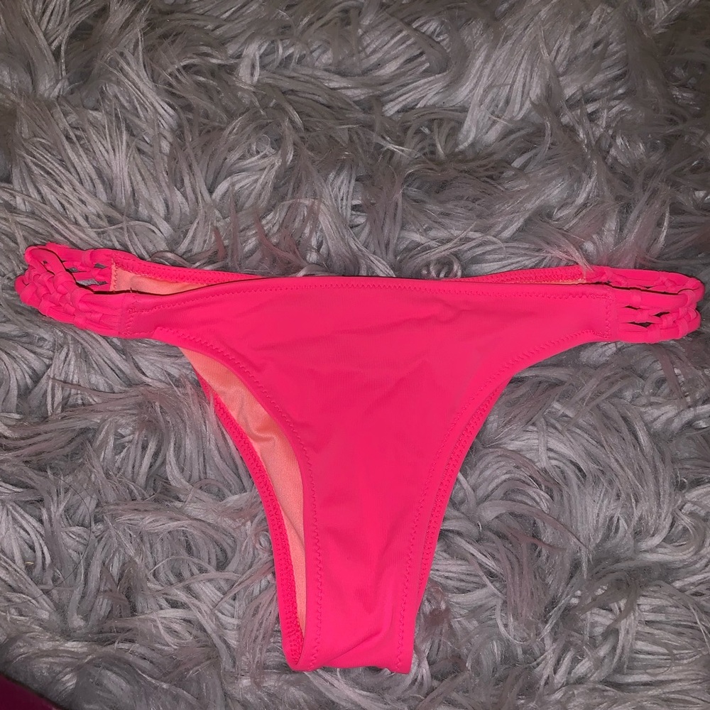 Victoria’s Secret bottoms